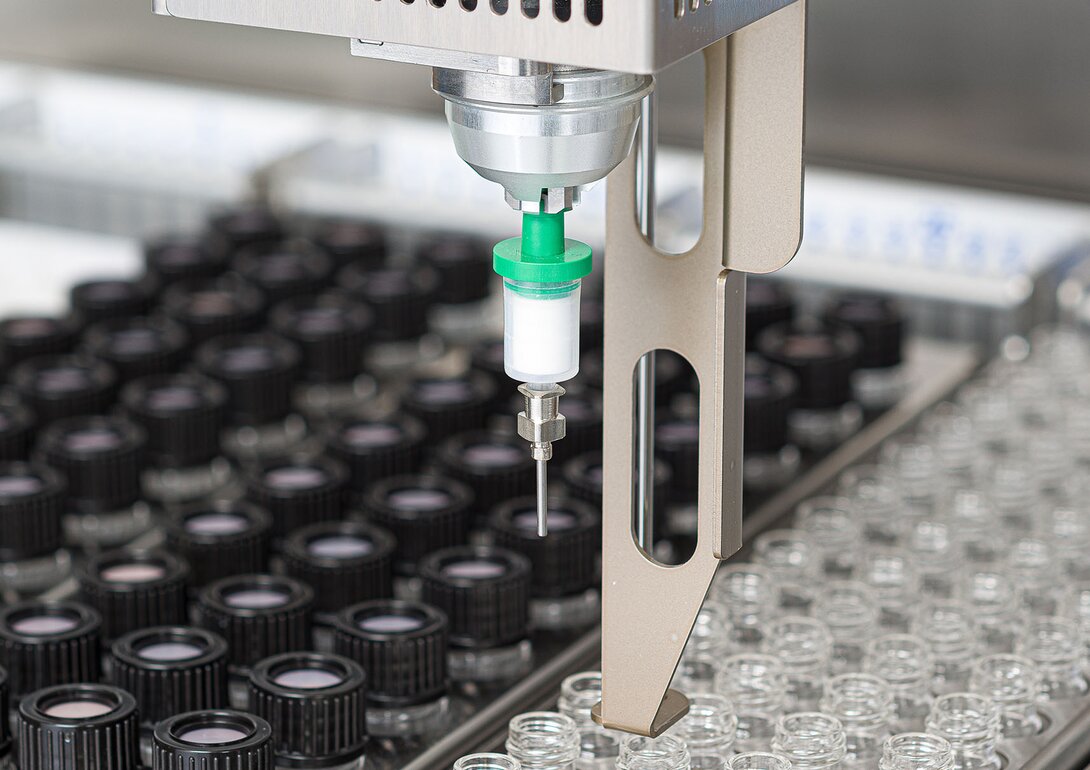 LCTECH FREESTYLE QuEChERS processing an automated pesticide column